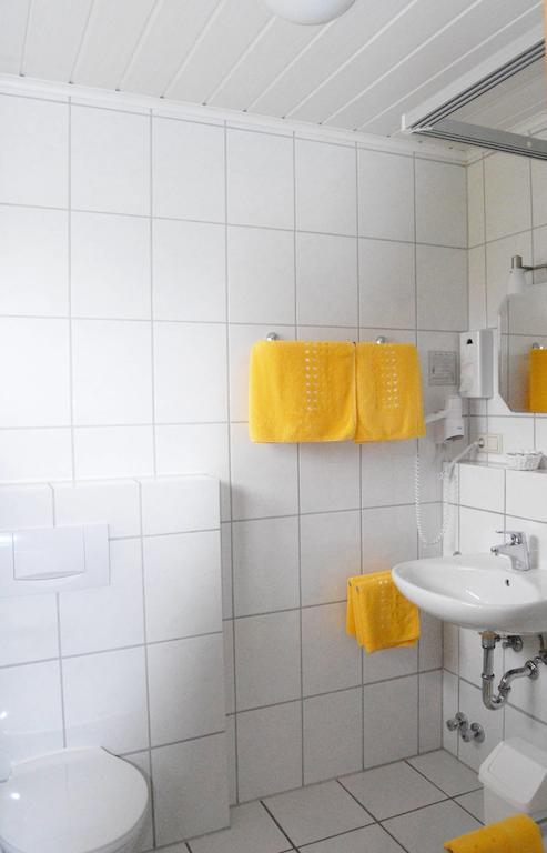 Gaestehaus Kleine Kalmit Landau in der Pfalz Rum bild